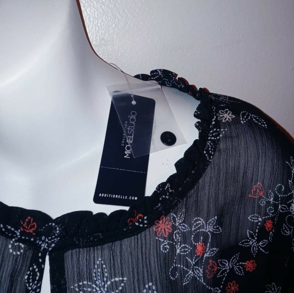 Blouse - Picture 2 of 4